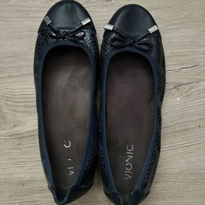 Vionic ballet flats